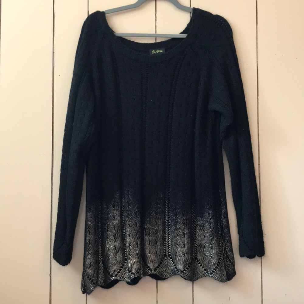 XL Cartise long sleeve knitted shirt.